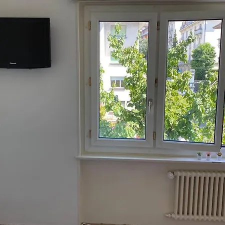Cosy Studio In Center Лозанна