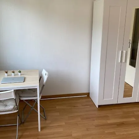 Cosy Studio In Center * Лозанна