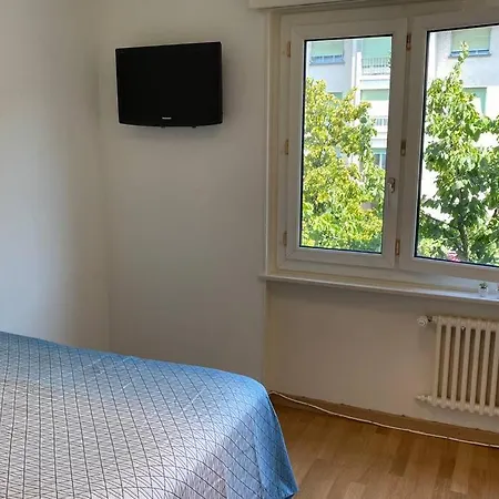 Cosy Studio In Center Апартаменты Лозанна
